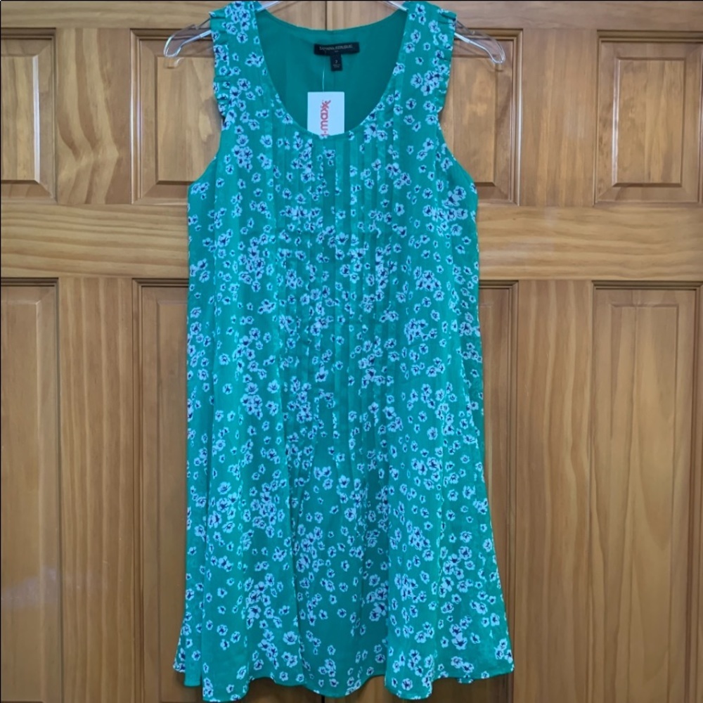 Banana Republic Green Floral Dress NWT Size 2